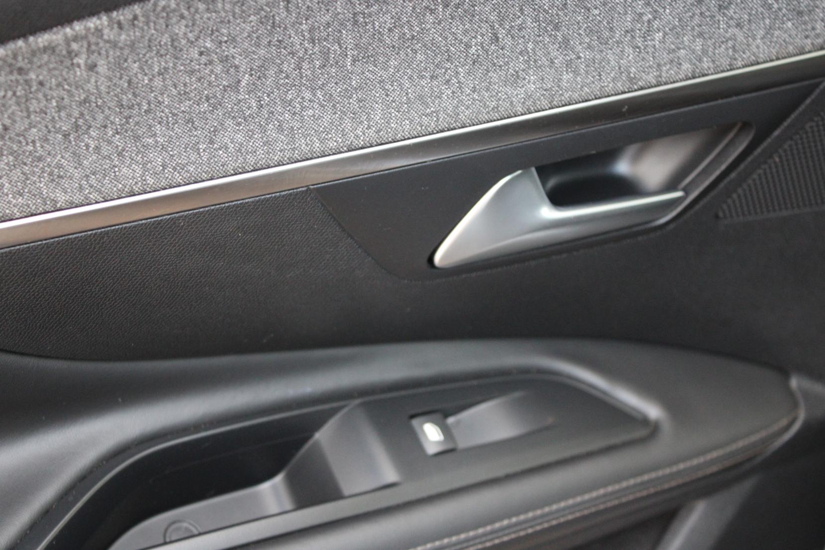 Peugeot 3008 1.6 BlueHDi Allure SUV 5dr Diesel Manual Euro 6 (s/s) (120 ps)