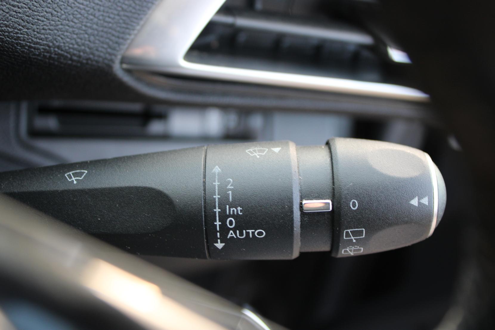 Peugeot 3008 1.6 BlueHDi Allure SUV 5dr Diesel Manual Euro 6 (s/s) (120 ps)