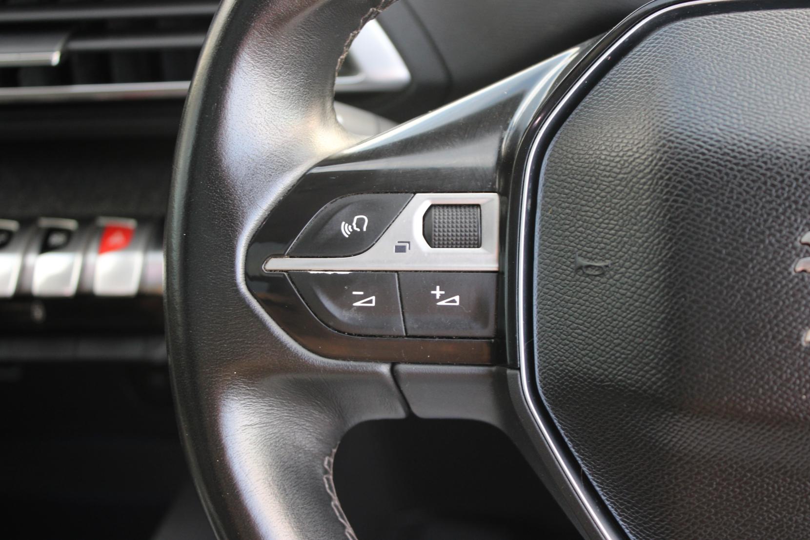 Peugeot 3008 1.6 BlueHDi Allure SUV 5dr Diesel Manual Euro 6 (s/s) (120 ps)