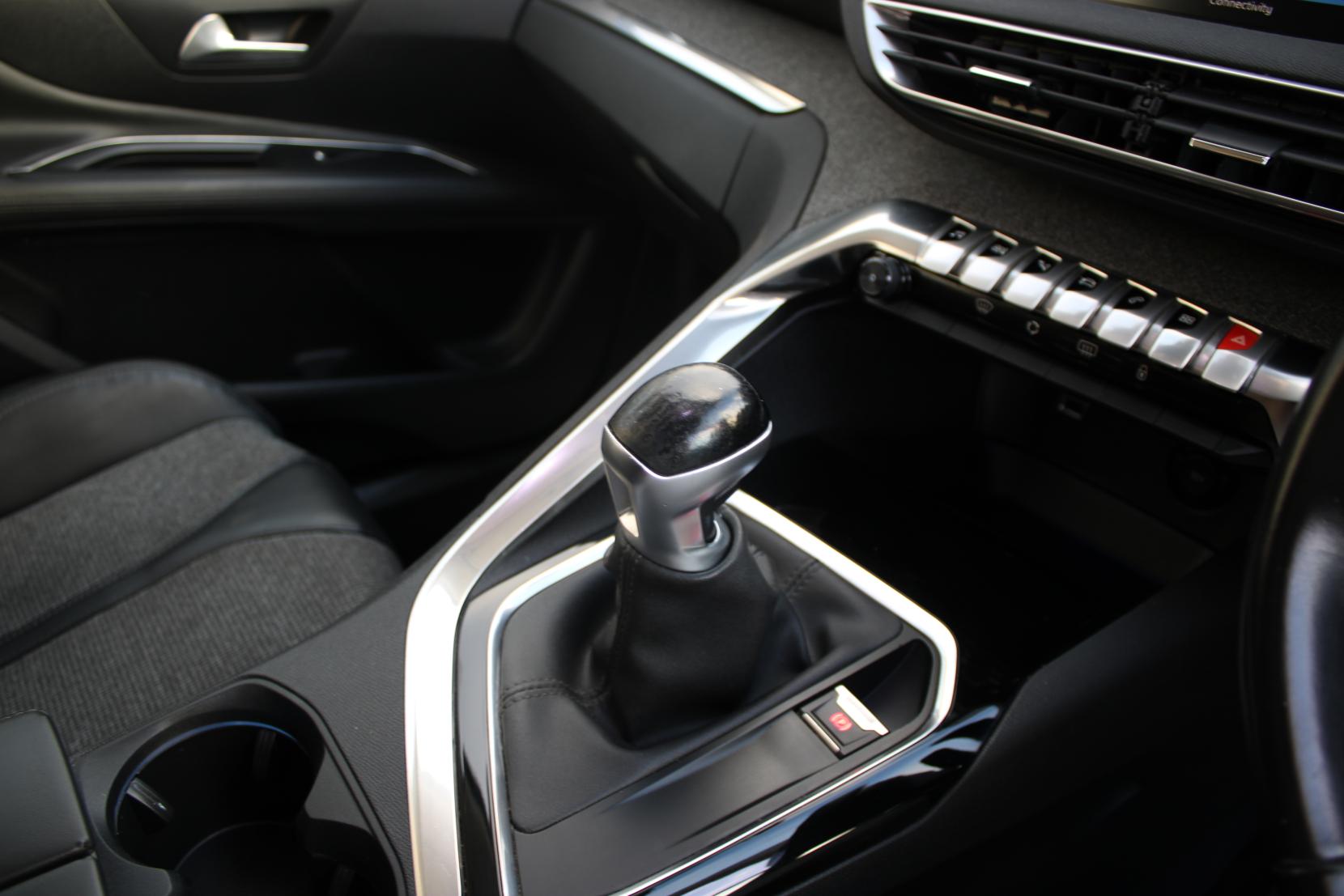 Peugeot 3008 1.6 BlueHDi Allure SUV 5dr Diesel Manual Euro 6 (s/s) (120 ps)