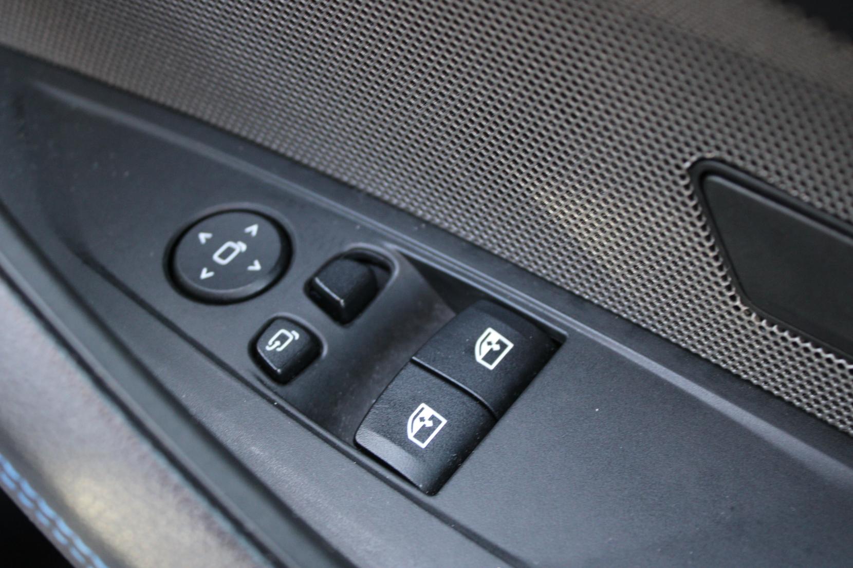 BMW 4 Series 3.0 M440i MHT Coupe 2dr Petrol Hybrid Auto xDrive Euro 6 (s/s) (374 ps)