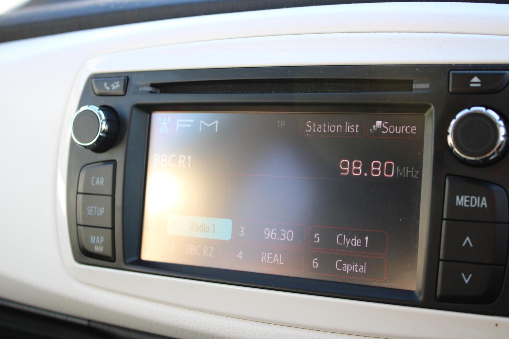 Toyota Yaris 1.33 Dual VVT-i Trend Hatchback 5dr Petrol Manual Euro 5 (99 ps)