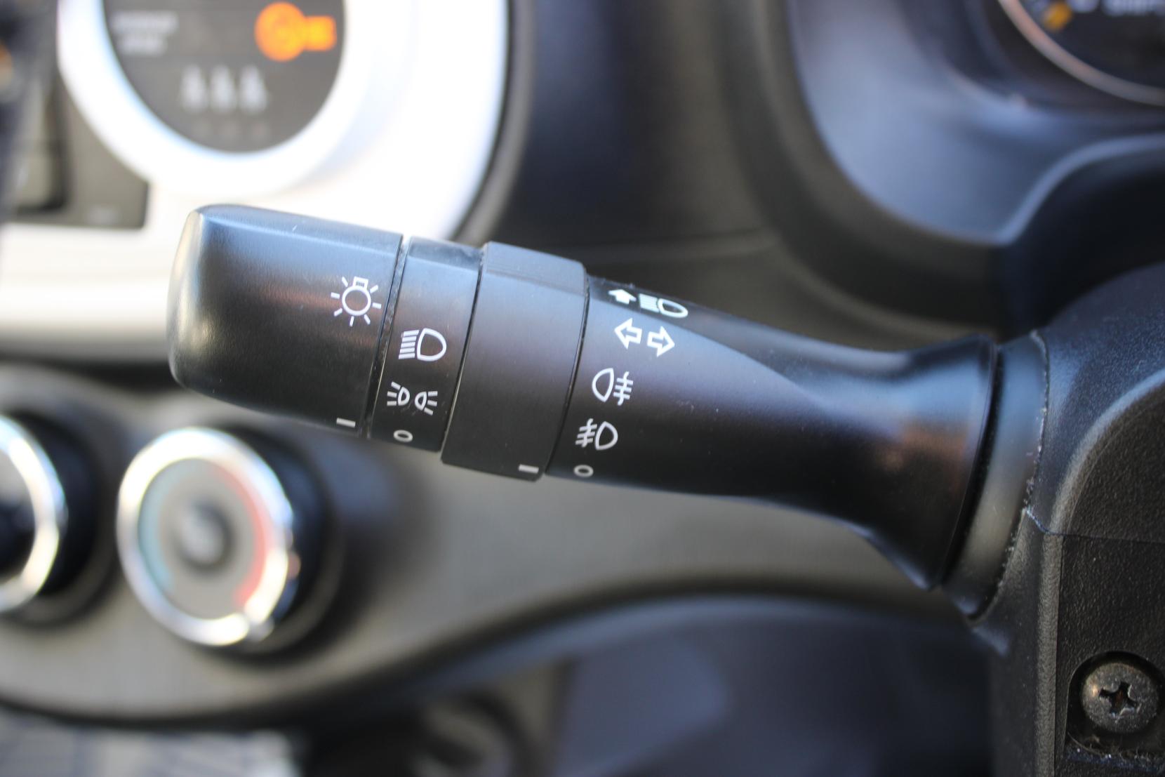 Toyota Yaris 1.33 Dual VVT-i Trend Hatchback 5dr Petrol Manual Euro 5 (99 ps)