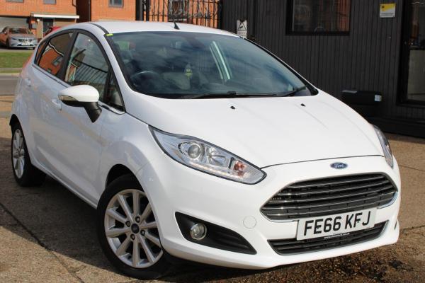 Ford Fiesta 1.0T EcoBoost Titanium Hatchback 5dr Petrol Manual Euro 6 (s/s) (100 ps)