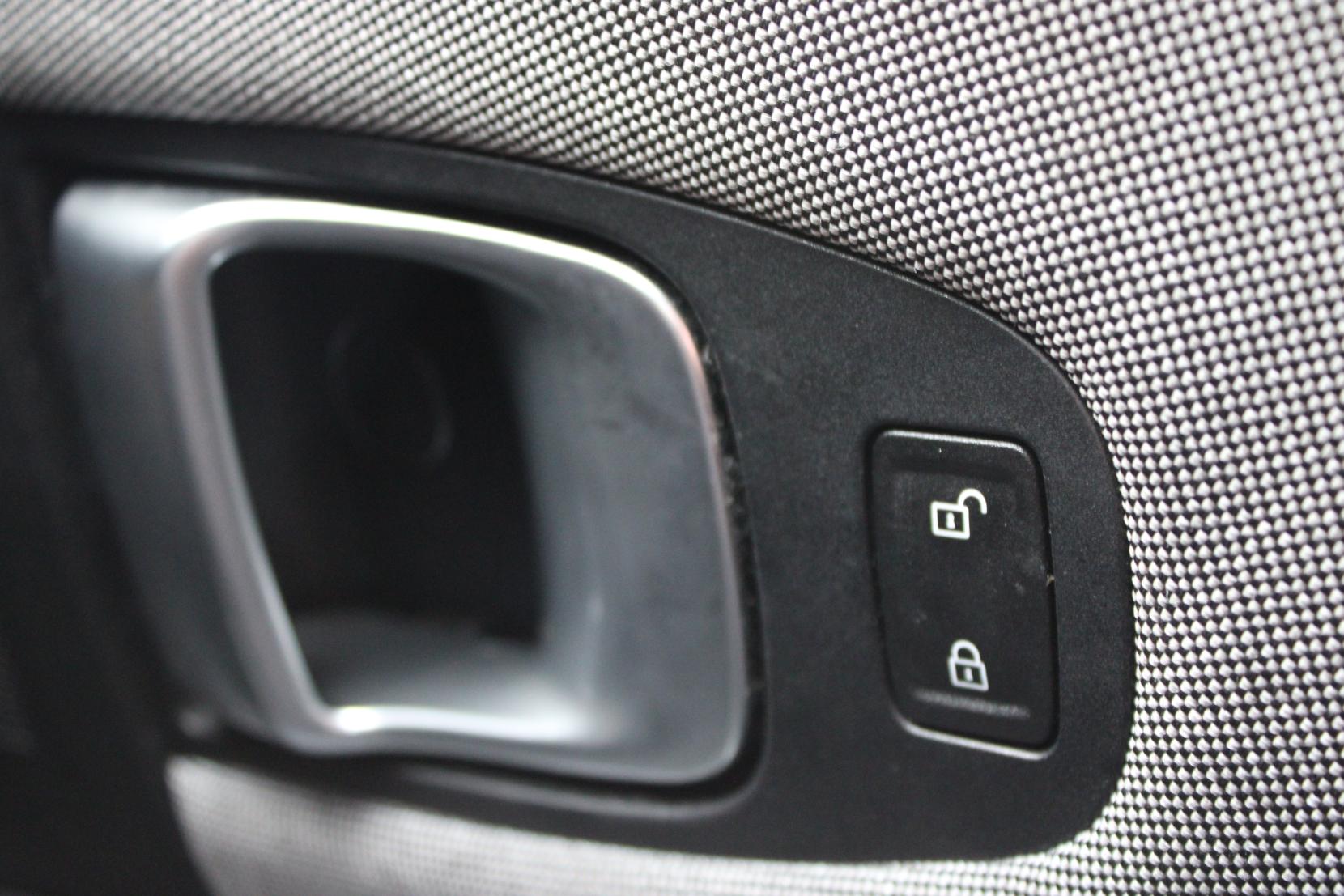 BMW i3 33kWh Hatchback 5dr Electric Auto (170 ps)