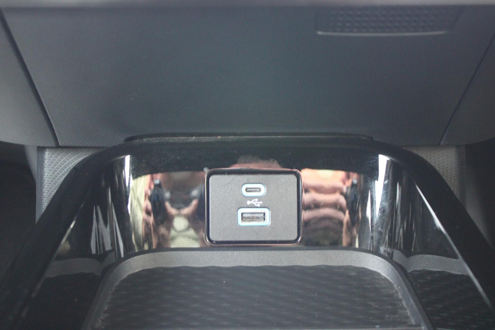 Ford Mustang Mach-E Standard Range 70kWh SUV 5dr Electric Automatic (269 ps)