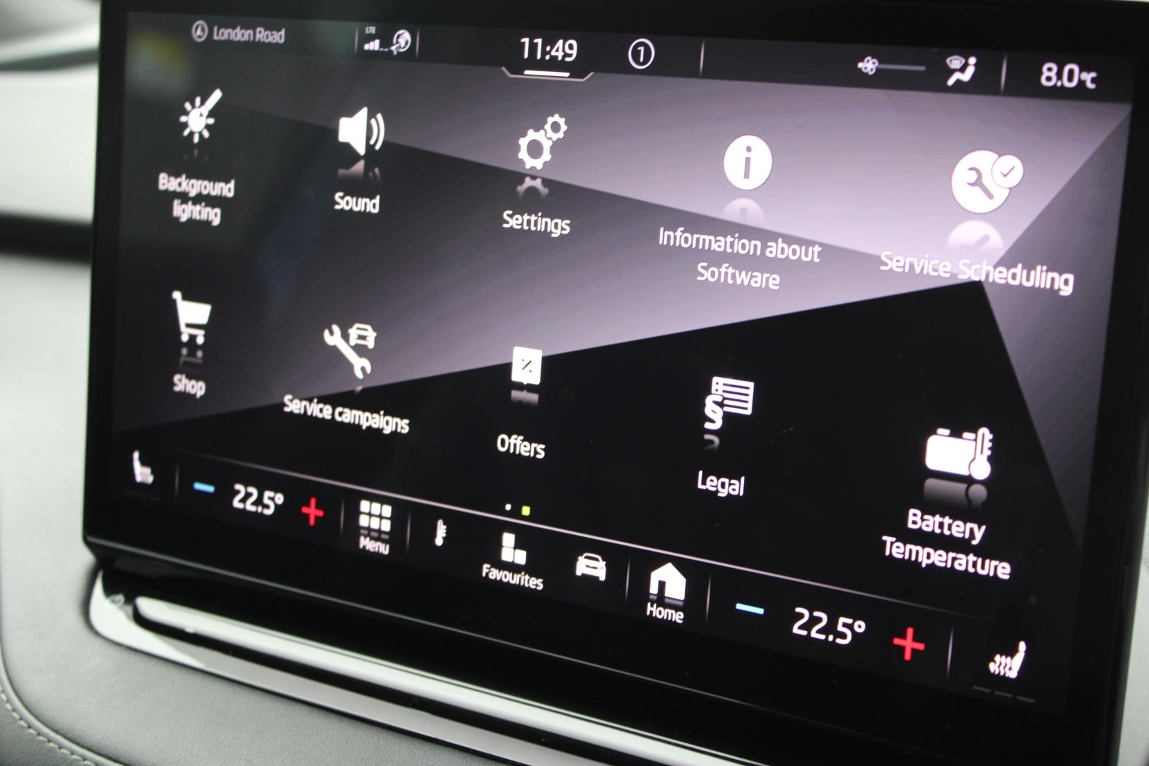 Skoda Enyaq 82kWh 80x SportLine SUV 5dr Electric Auto 4WD (DC125kW) (265 ps)