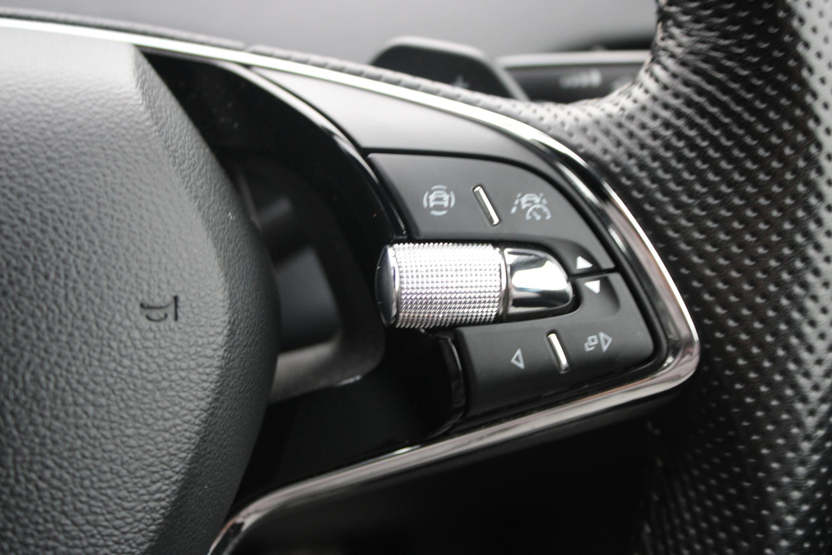 Skoda Enyaq 82kWh 80x SportLine SUV 5dr Electric Auto 4WD (DC125kW) (265 ps)