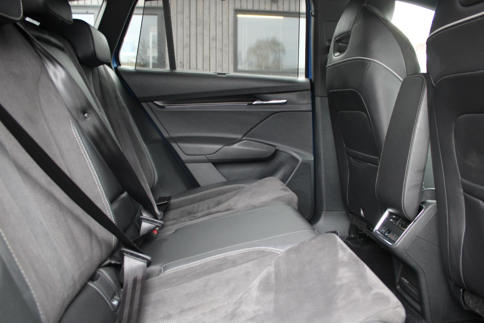 Skoda Enyaq 82kWh 80x SportLine SUV 5dr Electric Auto 4WD (DC125kW) (265 ps)