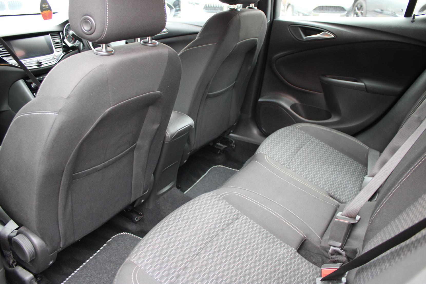 Vauxhall Astra 1.6i Turbo GPF SRi VX Line Nav Hatchback 5dr Petrol Manual Euro 6 (s/s) (200 ps)