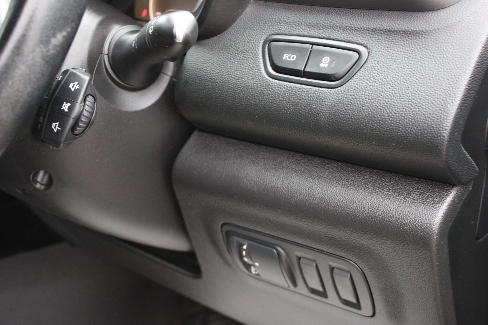 Renault Kadjar 1.2 TCe Dynamique Nav SUV 5dr Petrol Manual Euro 6 (s/s) (130 ps)