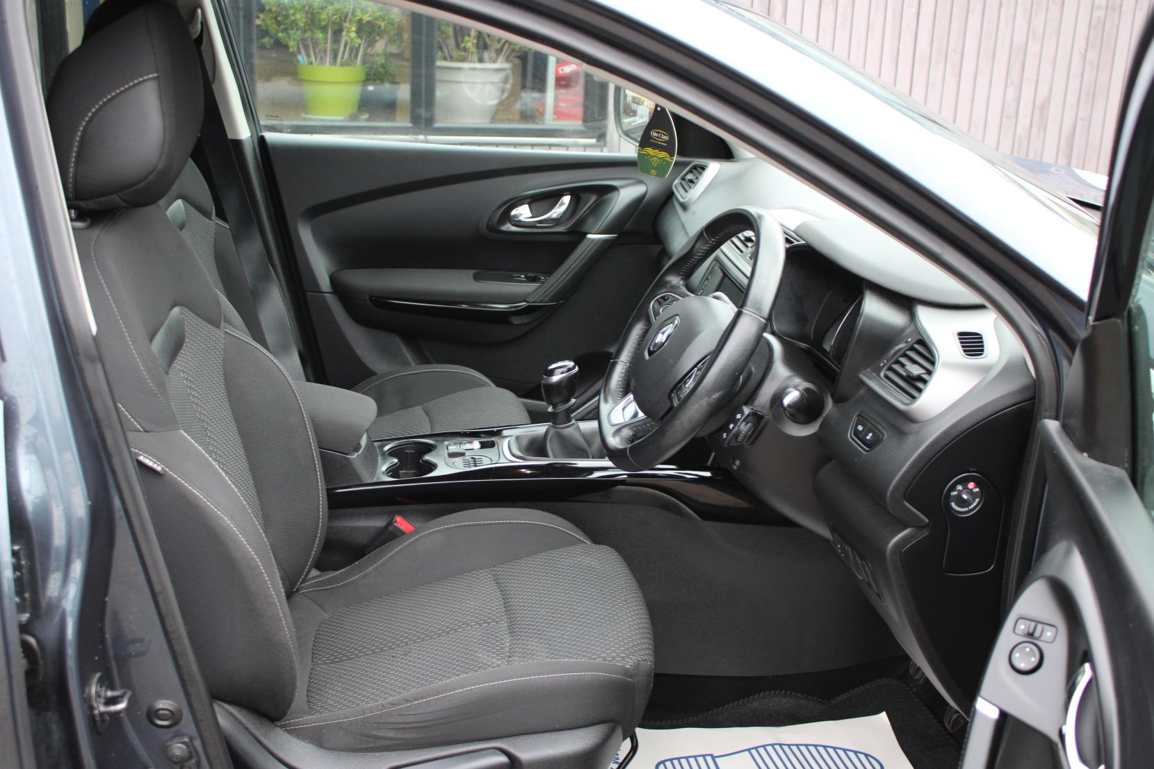 Renault Kadjar 1.2 TCe Dynamique Nav SUV 5dr Petrol Manual Euro 6 (s/s) (130 ps)