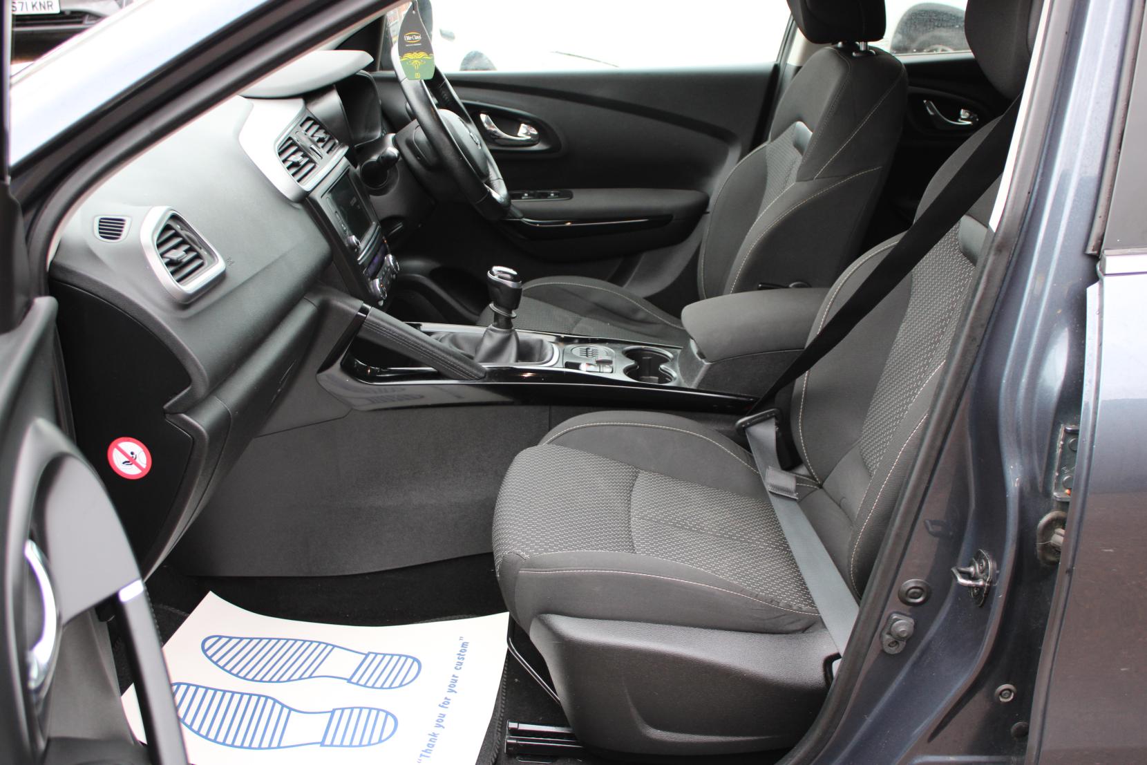 Renault Kadjar 1.2 TCe Dynamique Nav SUV 5dr Petrol Manual Euro 6 (s/s) (130 ps)