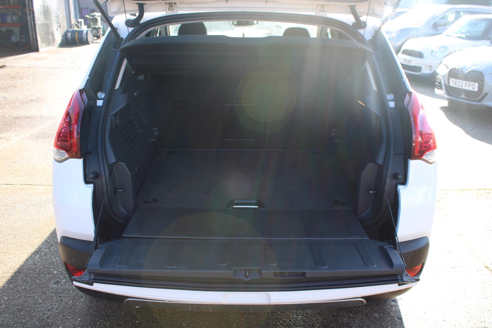 Peugeot 3008 1.6 BlueHDi Allure SUV 5dr Diesel Manual Euro 6 (s/s) (120 ps)