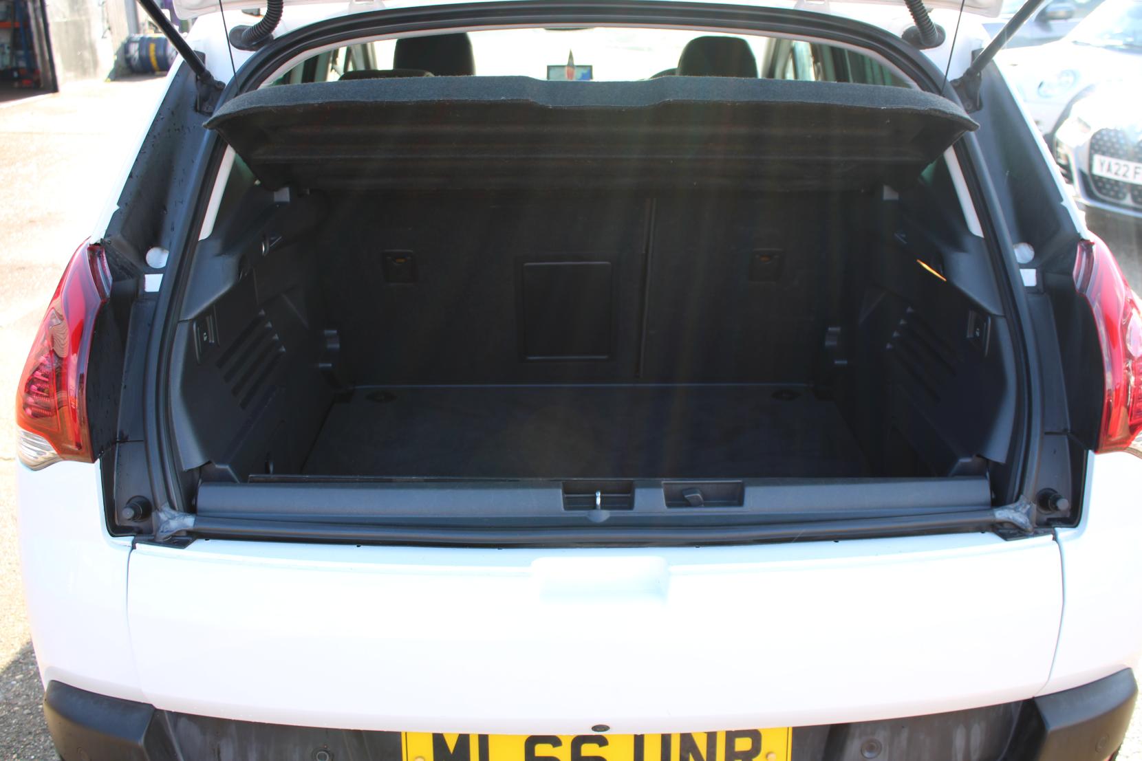 Peugeot 3008 1.6 BlueHDi Allure SUV 5dr Diesel Manual Euro 6 (s/s) (120 ps)