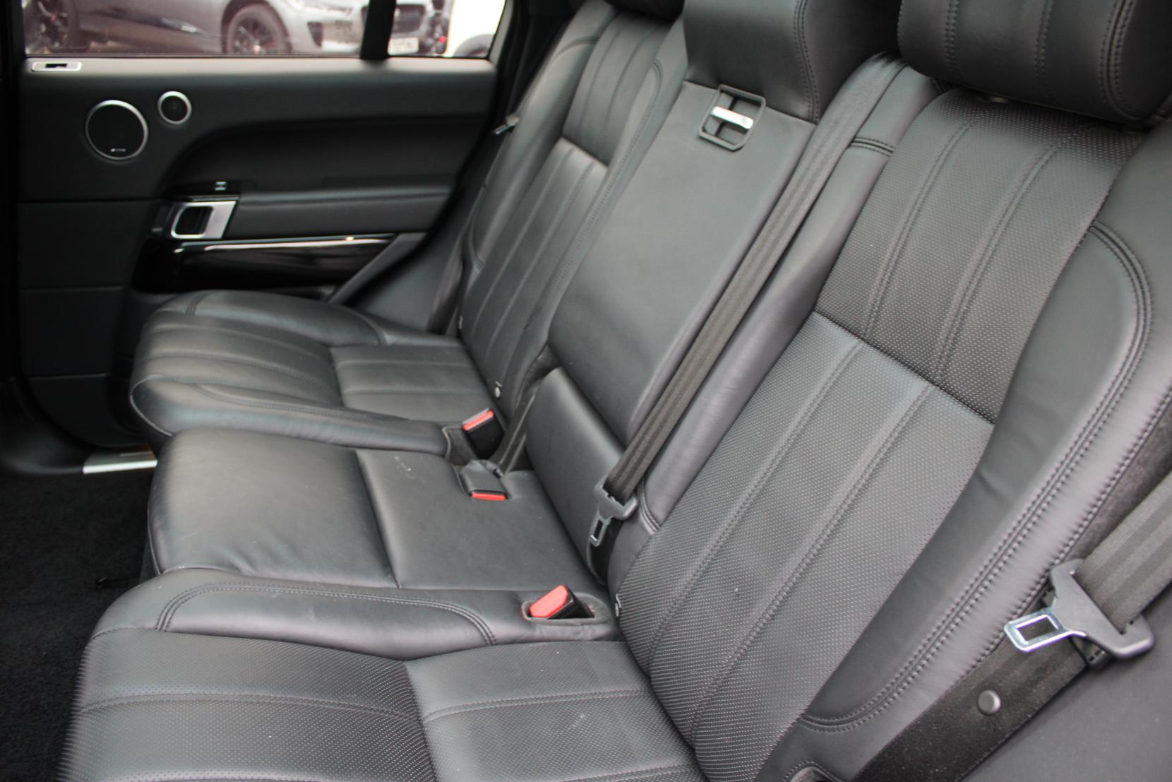 Land Rover Range Rover 3.0 TD V6 Vogue SUV 5dr Diesel Auto 4WD Euro 6 (s/s) (258 ps)