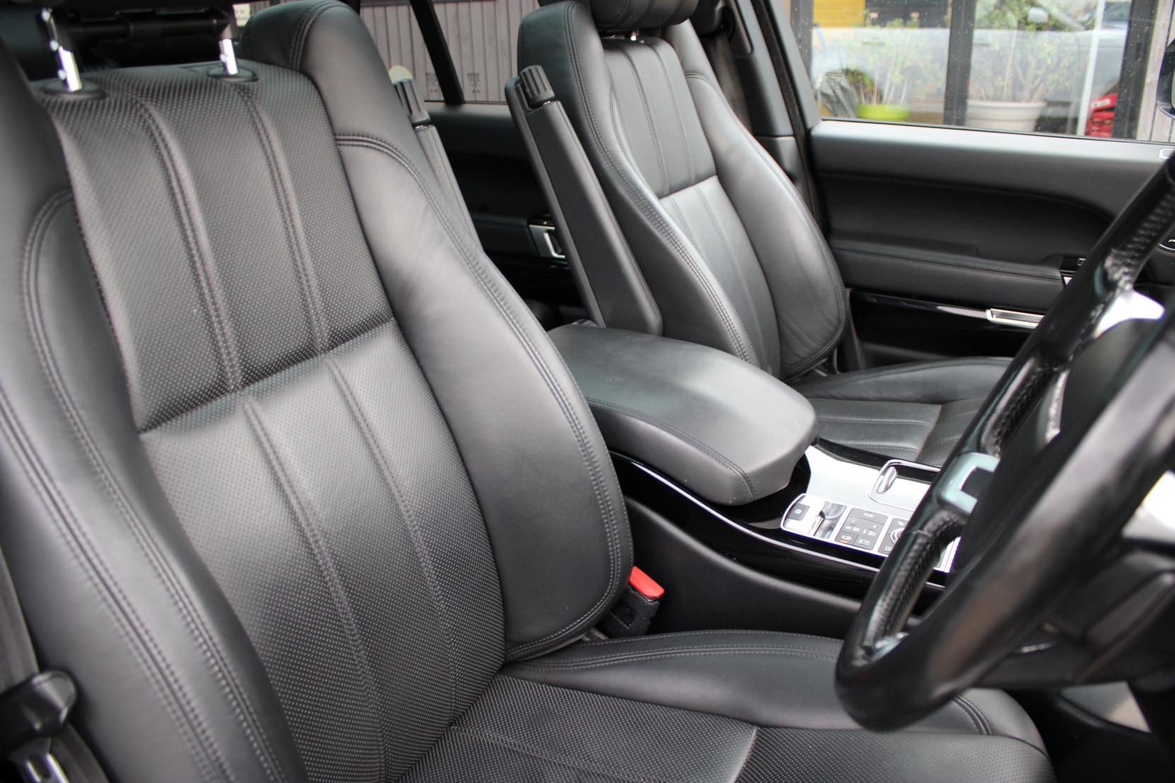 Land Rover Range Rover 3.0 TD V6 Vogue SUV 5dr Diesel Auto 4WD Euro 6 (s/s) (258 ps)