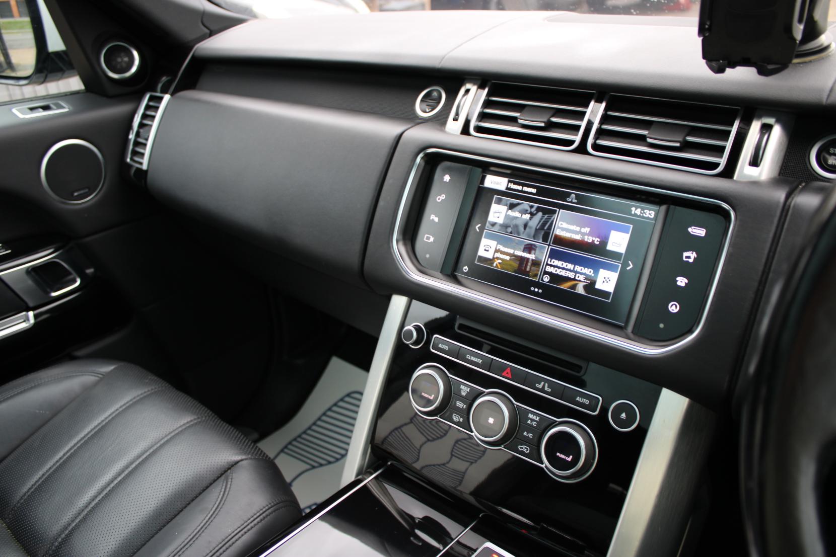 Land Rover Range Rover 3.0 TD V6 Vogue SUV 5dr Diesel Auto 4WD Euro 6 (s/s) (258 ps)