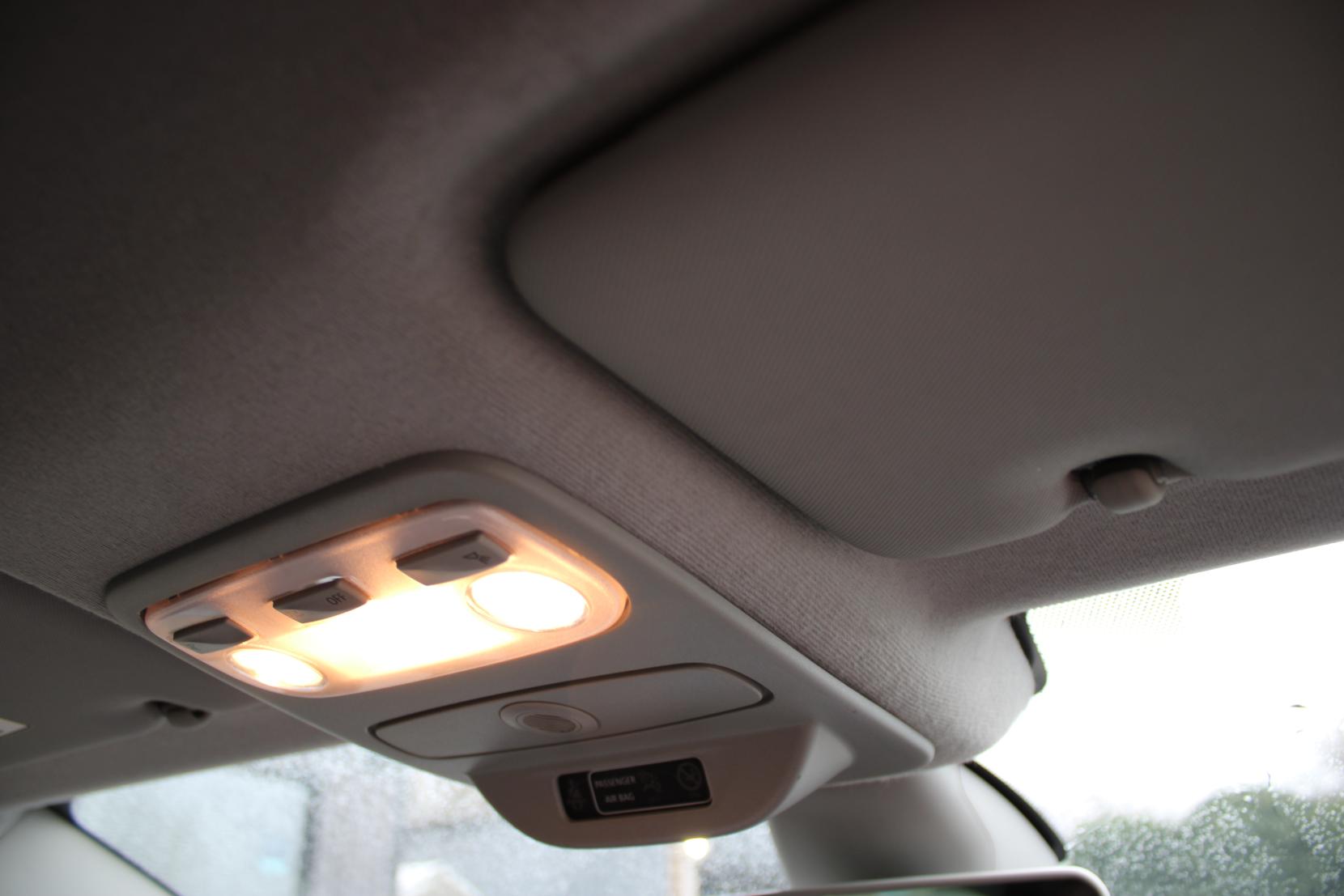 Renault Clio 1.6 TCe Renaultsport Nav Hatchback 5dr Petrol Auto Euro 6 (200 ps)