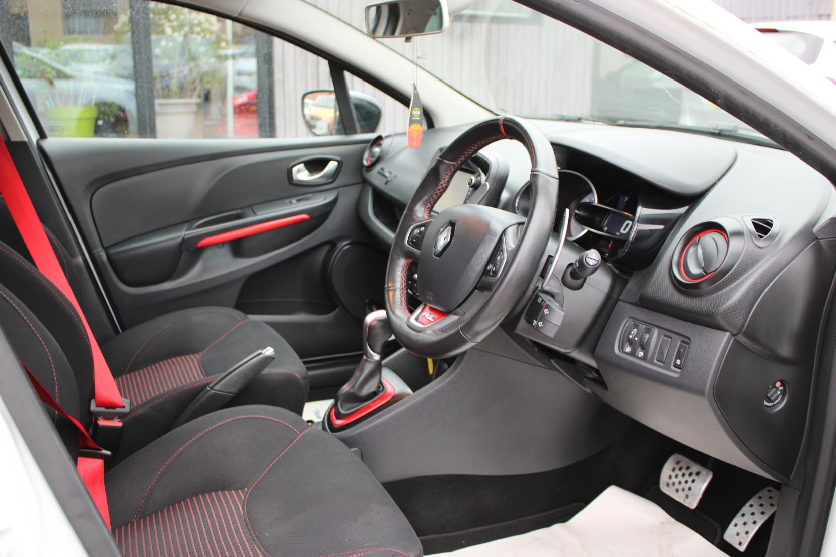 Renault Clio 1.6 TCe Renaultsport Nav Hatchback 5dr Petrol Auto Euro 6 (200 ps)