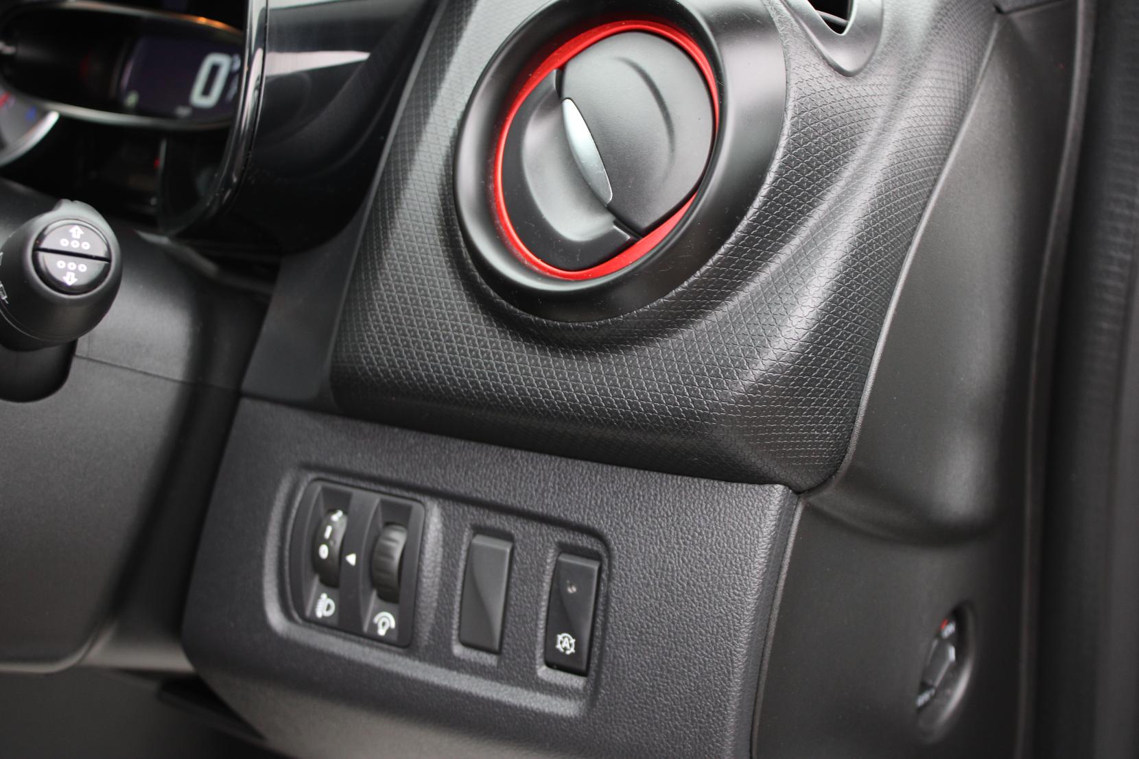 Renault Clio 1.6 TCe Renaultsport Nav Hatchback 5dr Petrol Auto Euro 6 (200 ps)