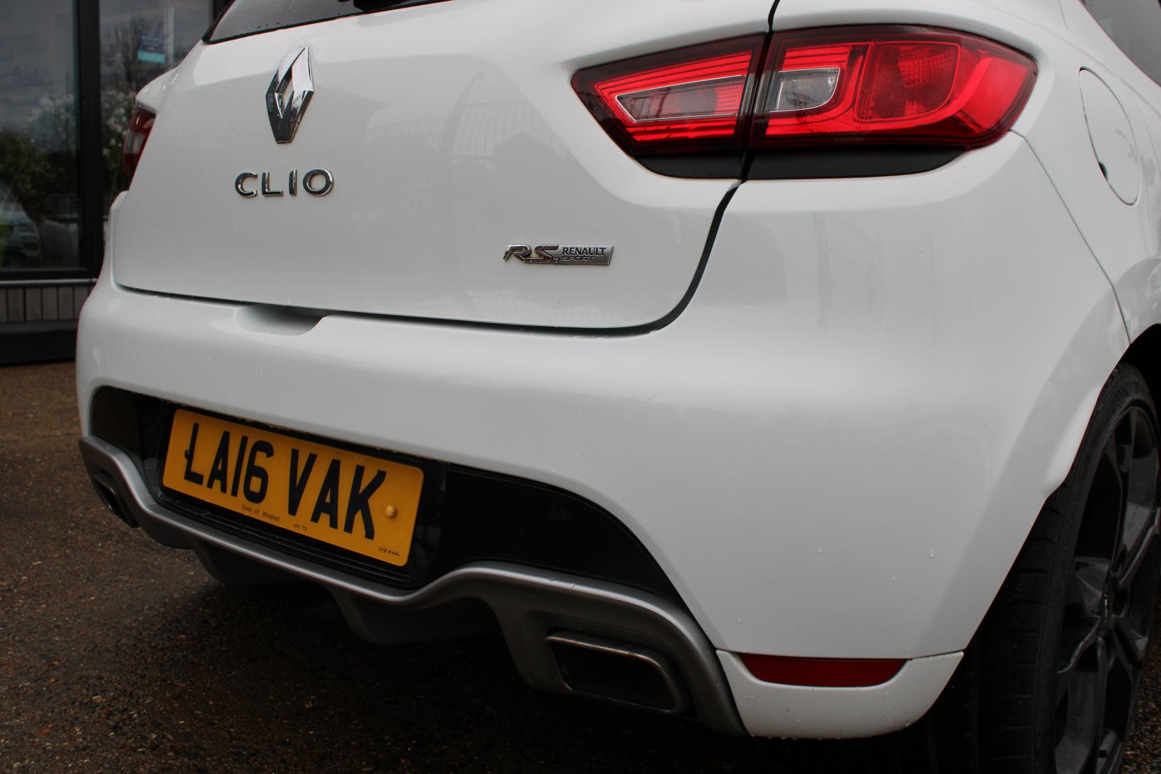 Renault Clio 1.6 TCe Renaultsport Nav Hatchback 5dr Petrol Auto Euro 6 (200 ps)