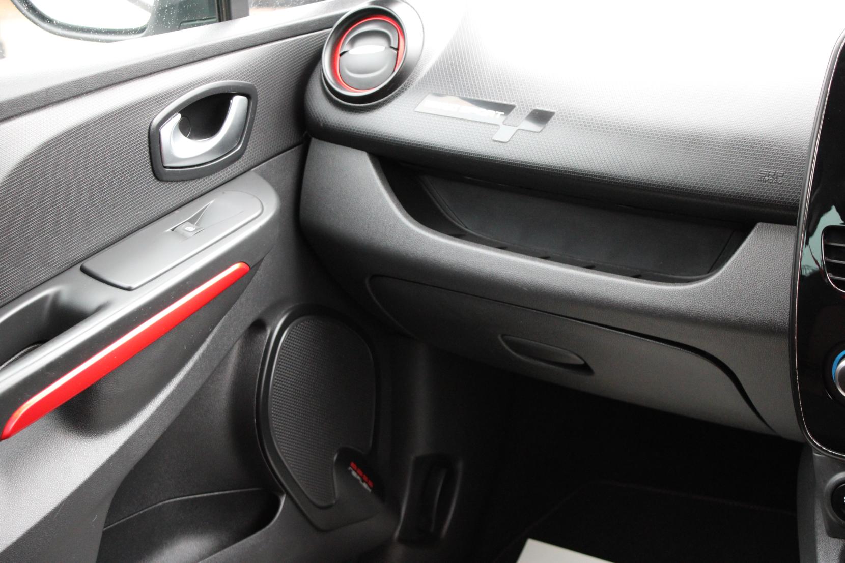 Renault Clio 1.6 TCe Renaultsport Nav Hatchback 5dr Petrol Auto Euro 6 (200 ps)