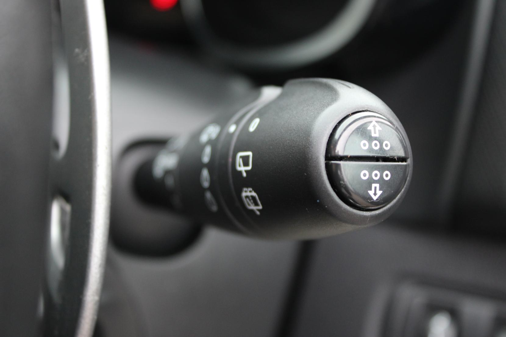 Renault Clio 1.6 TCe Renaultsport Nav Hatchback 5dr Petrol Auto Euro 6 (200 ps)