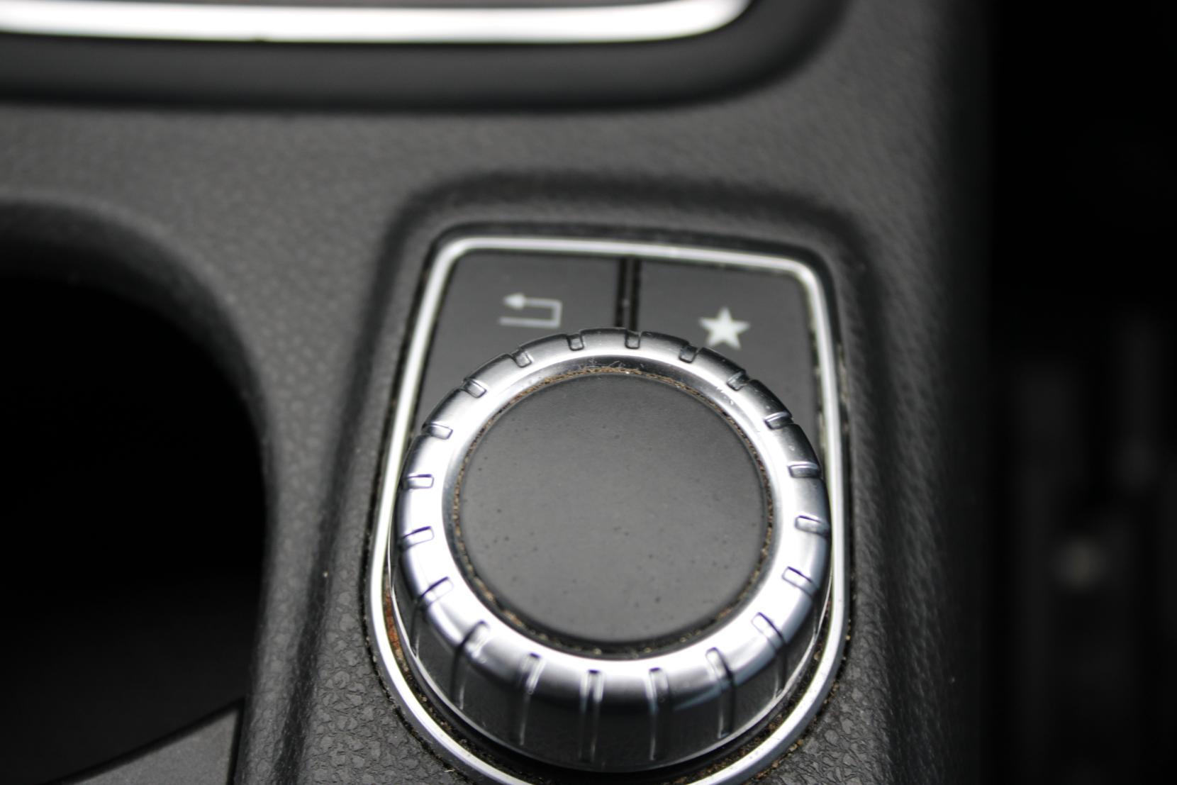 Mercedes-Benz CLA 2.1 CLA200d AMG Line