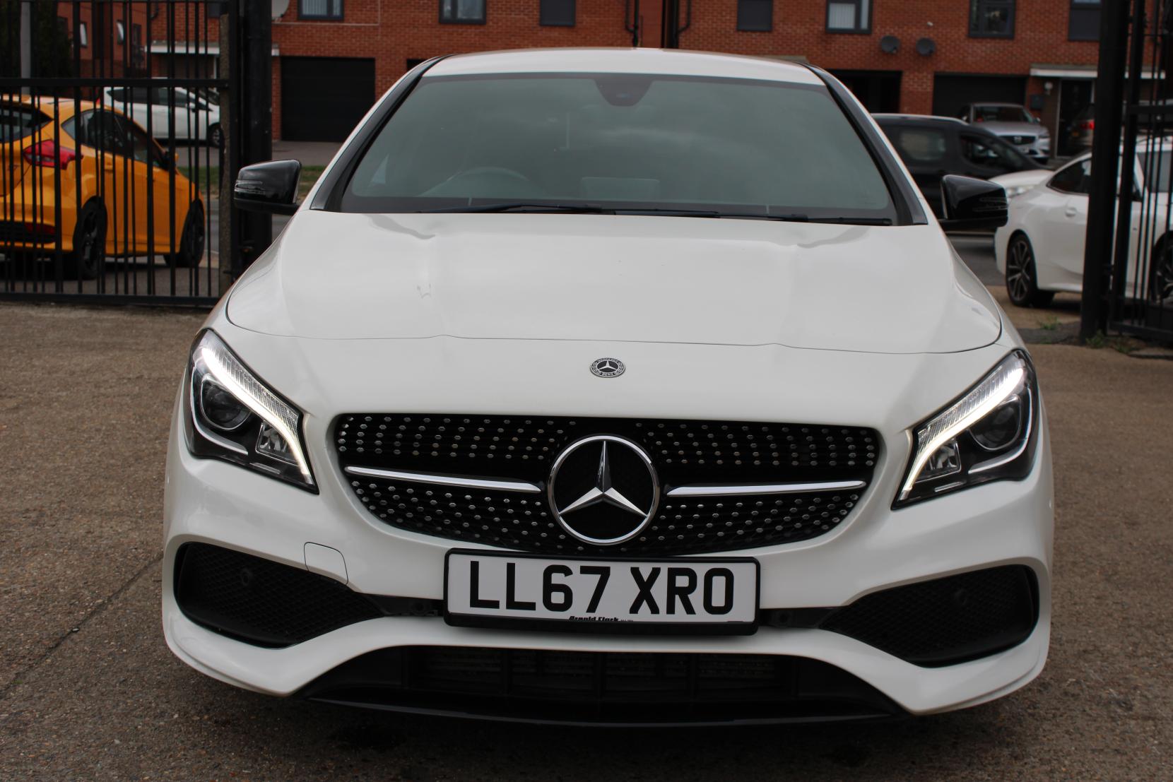 Mercedes-Benz CLA 2.1 CLA200d AMG Line