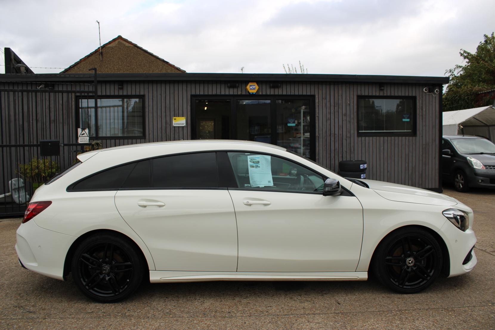 Mercedes-Benz CLA 2.1 CLA200d AMG Line