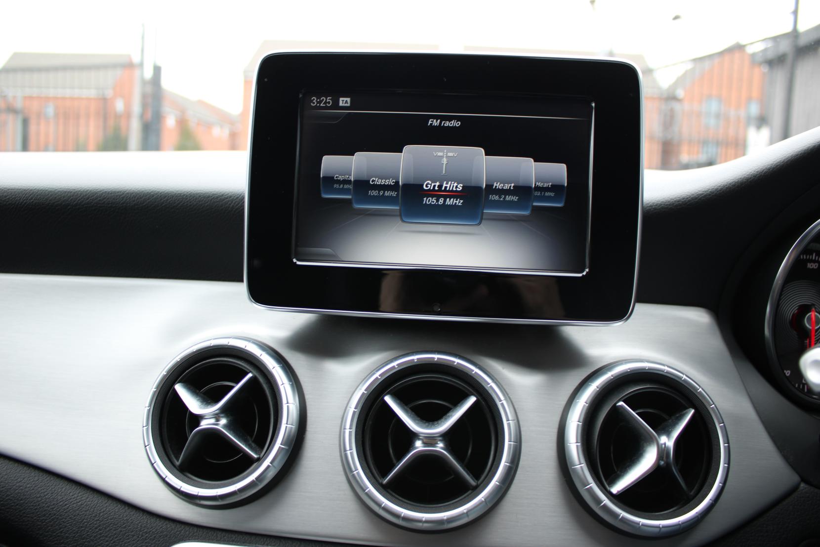 Mercedes-Benz CLA 2.1 CLA200d AMG Line