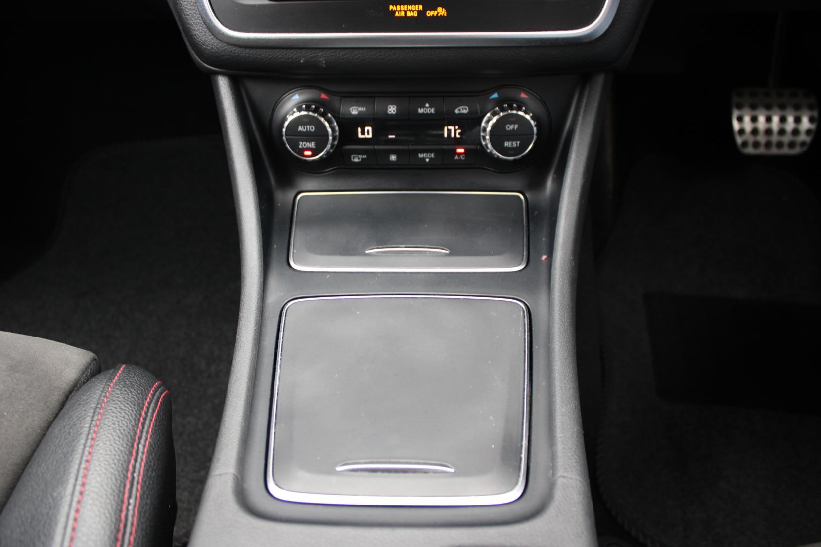 Mercedes-Benz CLA 2.1 CLA200d AMG Line