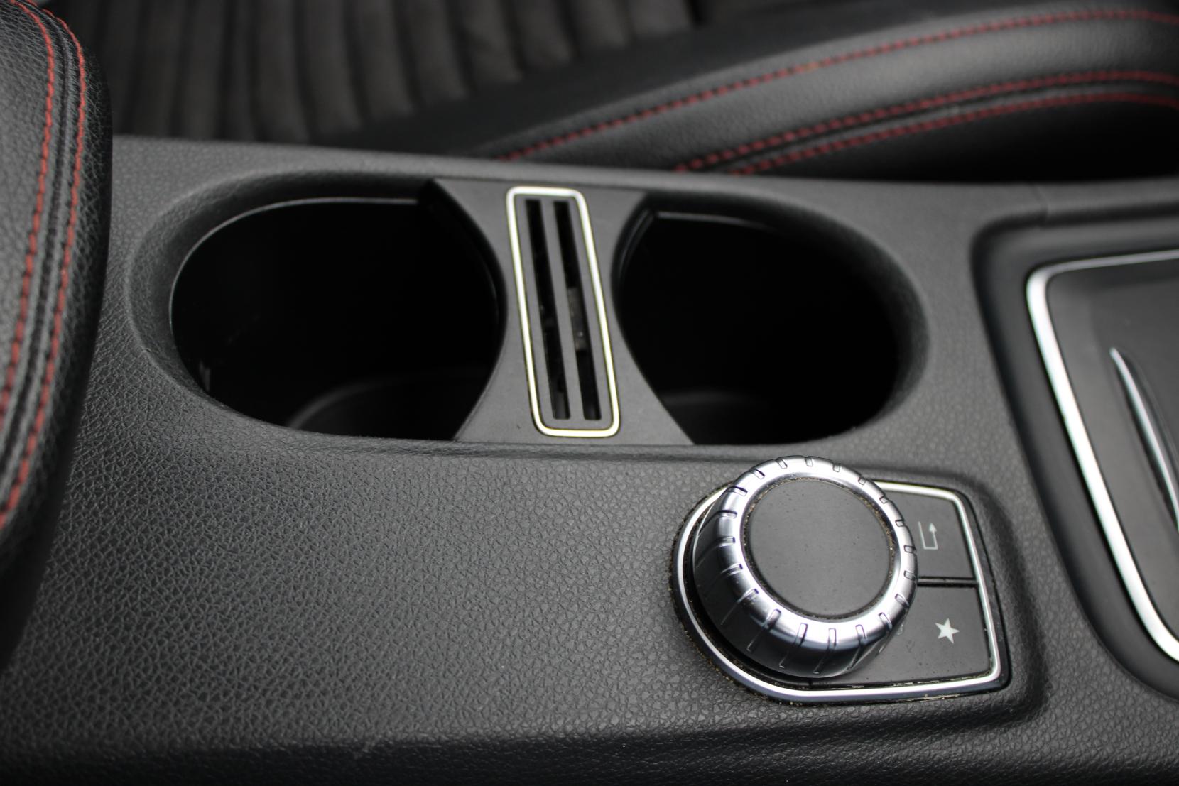 Mercedes-Benz CLA 2.1 CLA200d AMG Line