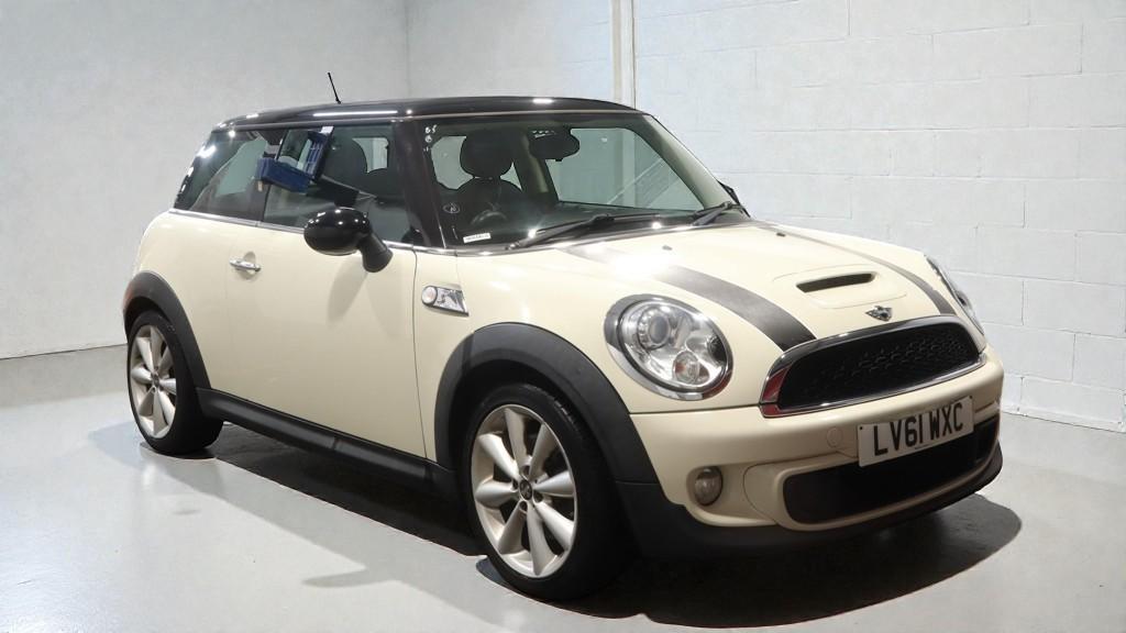 MINI Hatch 1.6 Cooper S Hatchback 3dr Petrol Manual Euro 5 (s/s) (184 ps)
