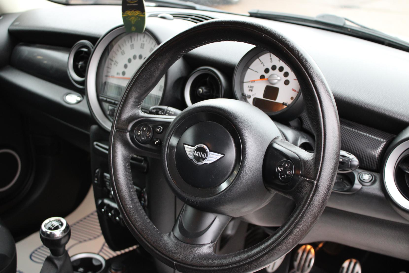 MINI Hatch 1.6 Cooper S Hatchback 3dr Petrol Manual Euro 5 (s/s) (184 ps)