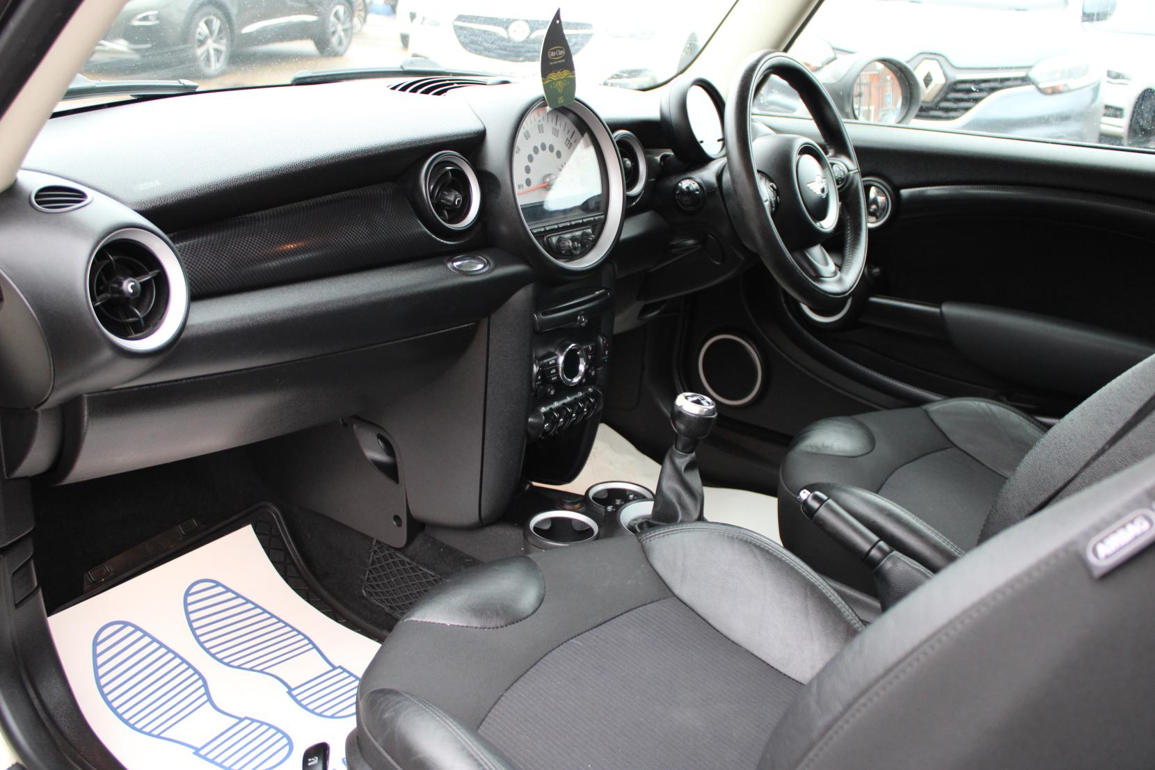 MINI Hatch 1.6 Cooper S Hatchback 3dr Petrol Manual Euro 5 (s/s) (184 ps)