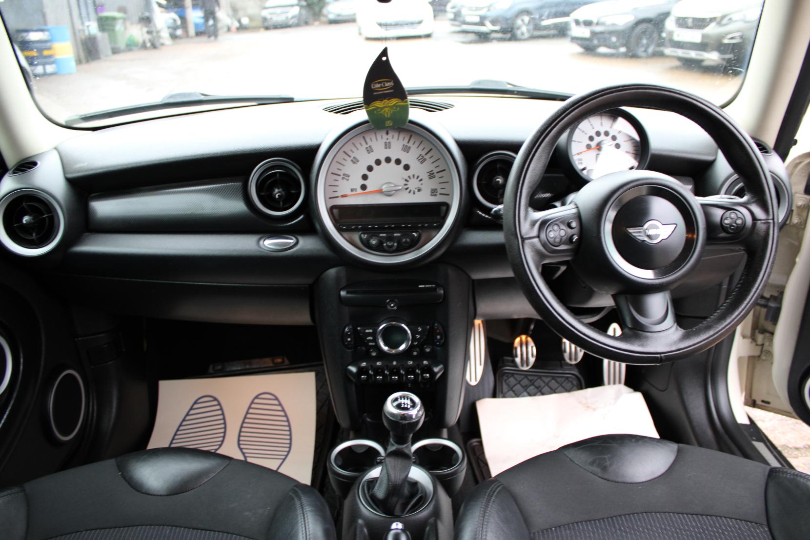 MINI Hatch 1.6 Cooper S Hatchback 3dr Petrol Manual Euro 5 (s/s) (184 ps)