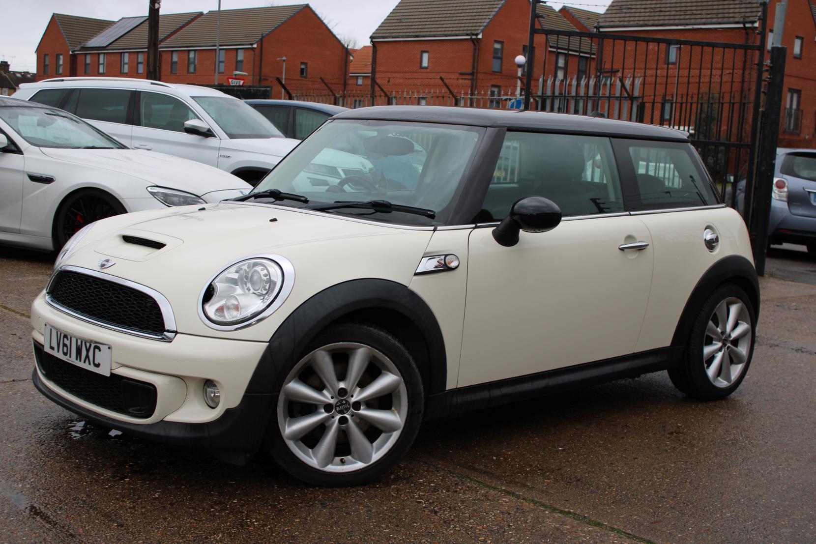 MINI Hatch 1.6 Cooper S Hatchback 3dr Petrol Manual Euro 5 (s/s) (184 ps)
