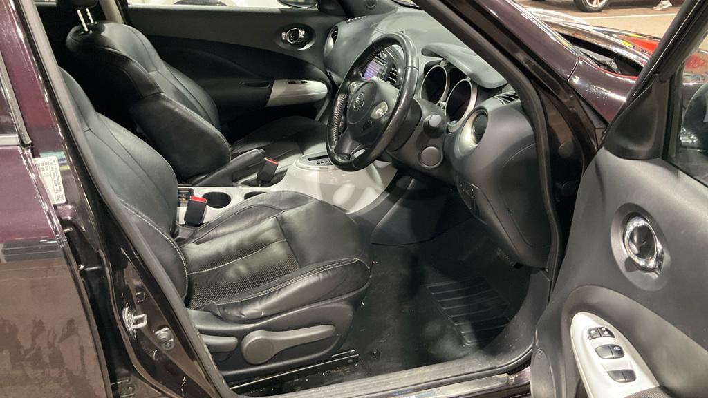 Nissan Juke 1.6 Shiro SUV 5dr Petrol CVT Euro 5 (117 ps)