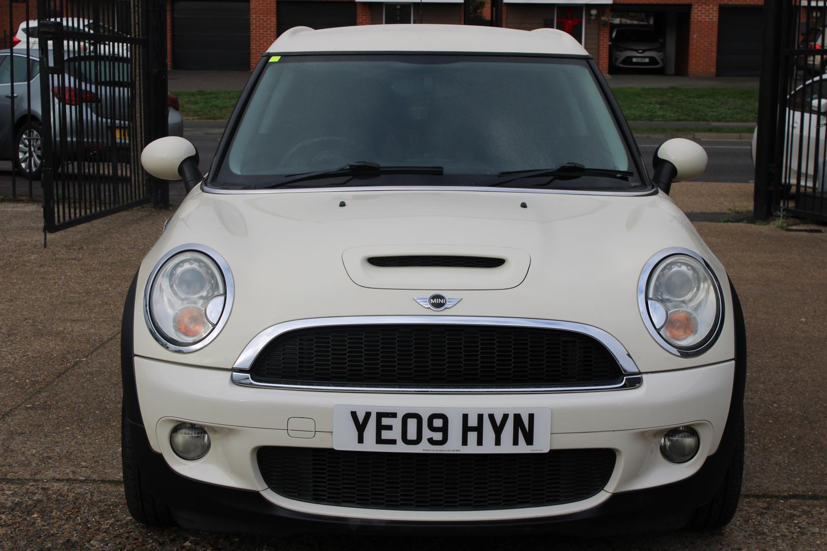 MINI Clubman 1.6 Cooper S Estate 5dr Petrol Manual Euro 4 (175 ps)