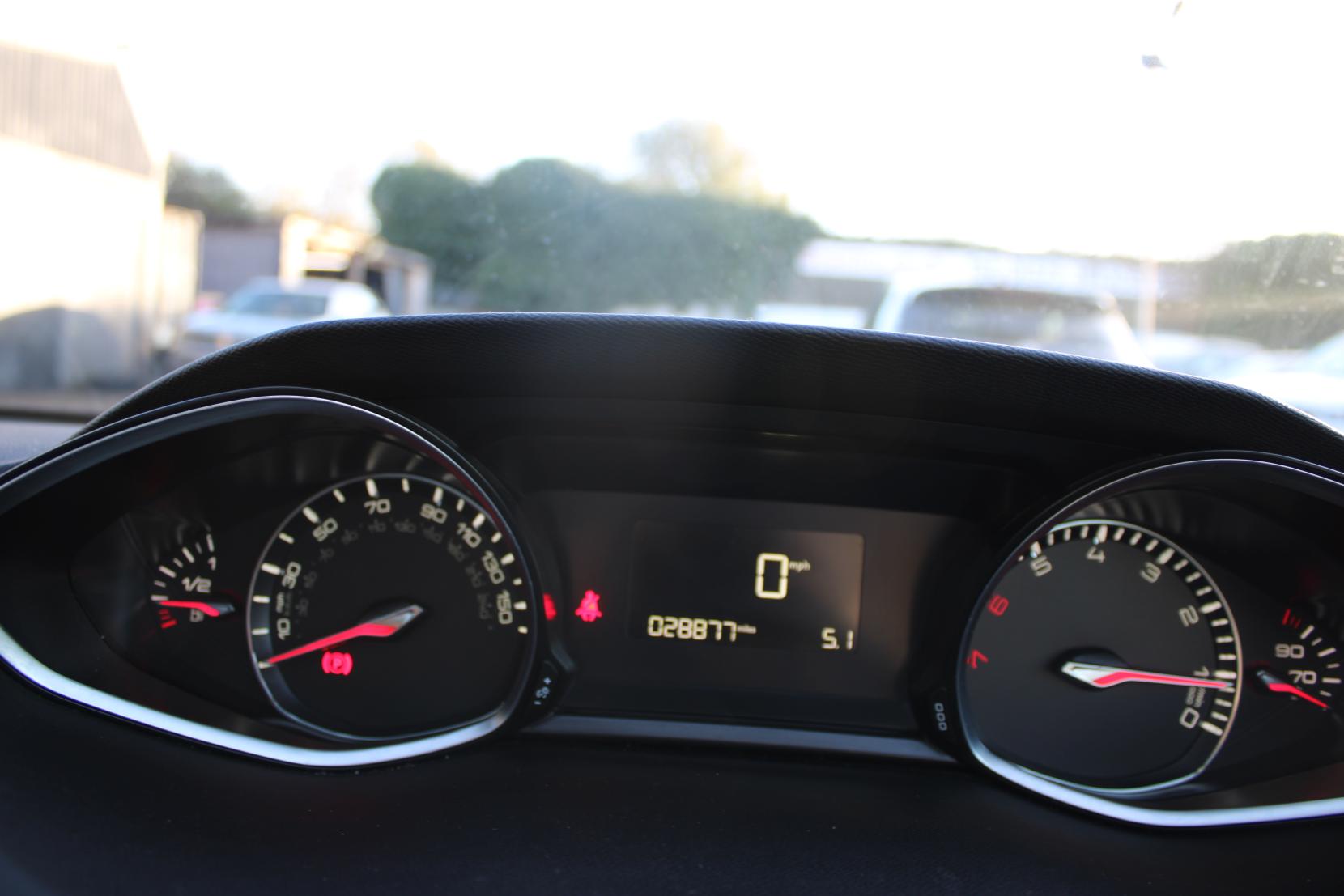 Peugeot 308 1.2 PureTech GPF Allure Hatchback 5dr Petrol Manual Euro 6 (s/s) (130 ps)