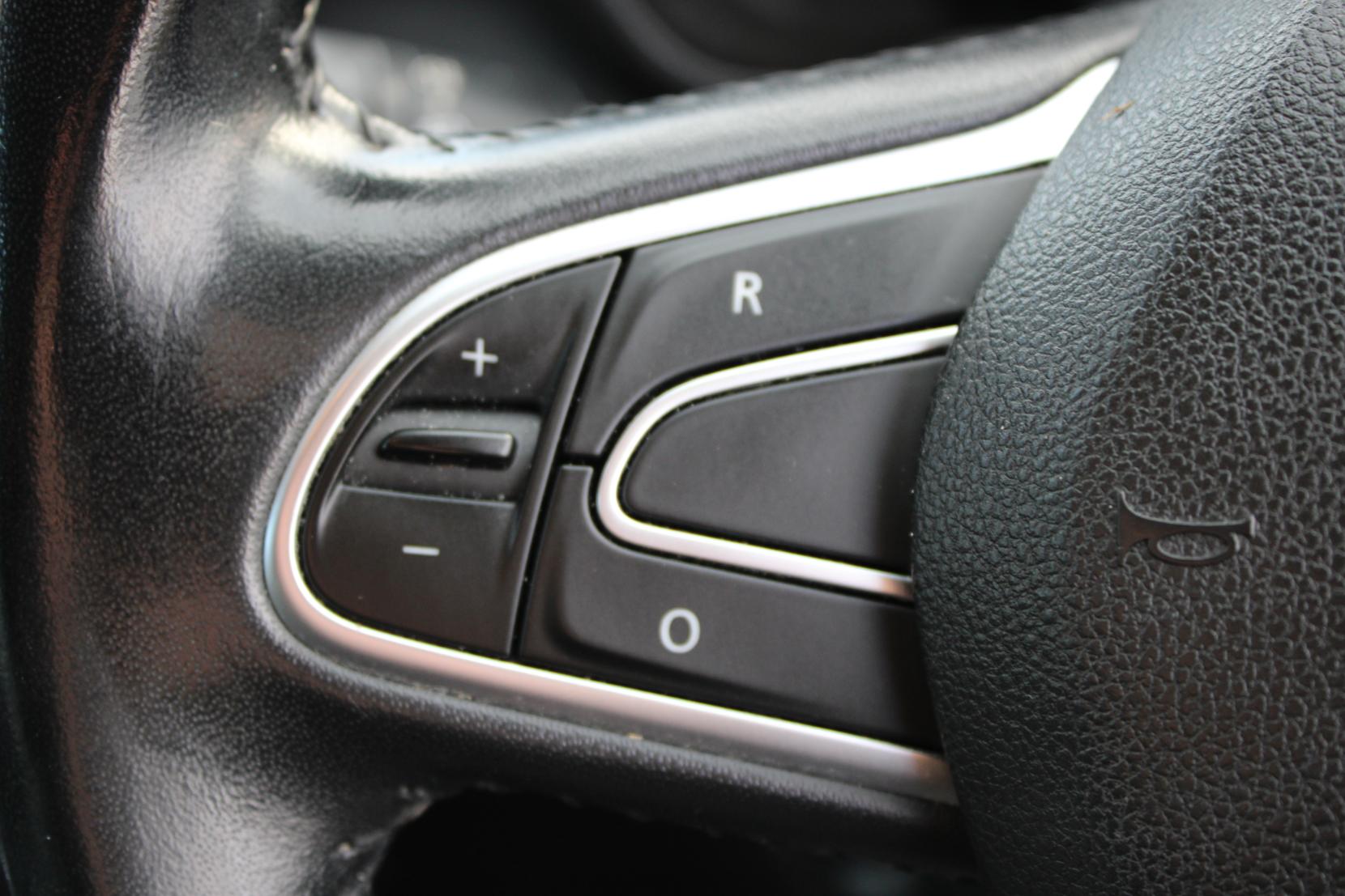 Renault Kadjar 1.2 TCe Dynamique Nav SUV 5dr Petrol Manual Euro 6 (s/s) (130 ps)