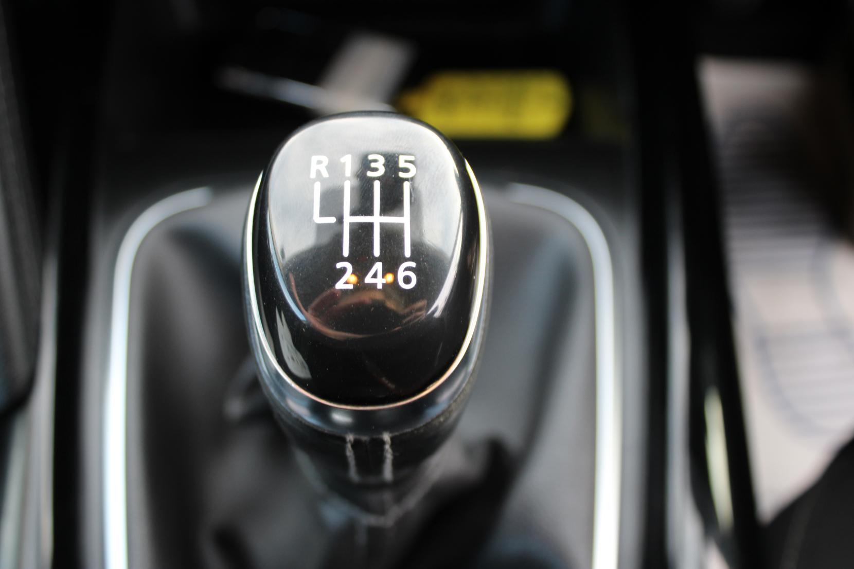 Renault Kadjar 1.2 TCe Dynamique Nav SUV 5dr Petrol Manual Euro 6 (s/s) (130 ps)