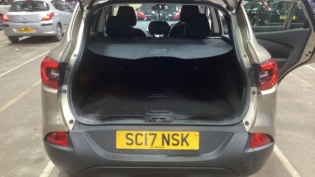 Renault Kadjar 1.2 TCe Dynamique Nav SUV 5dr Petrol Manual Euro 6 (s/s) (130 ps)