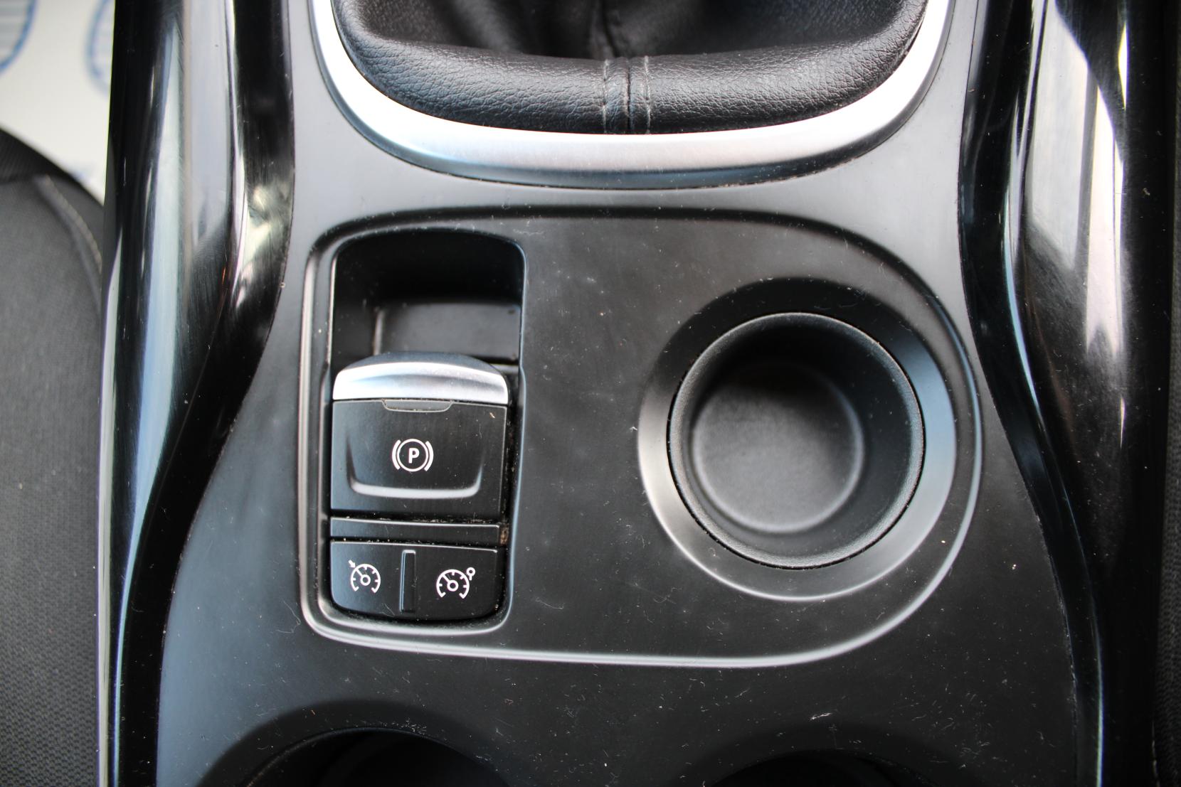 Renault Kadjar 1.2 TCe Dynamique Nav SUV 5dr Petrol Manual Euro 6 (s/s) (130 ps)