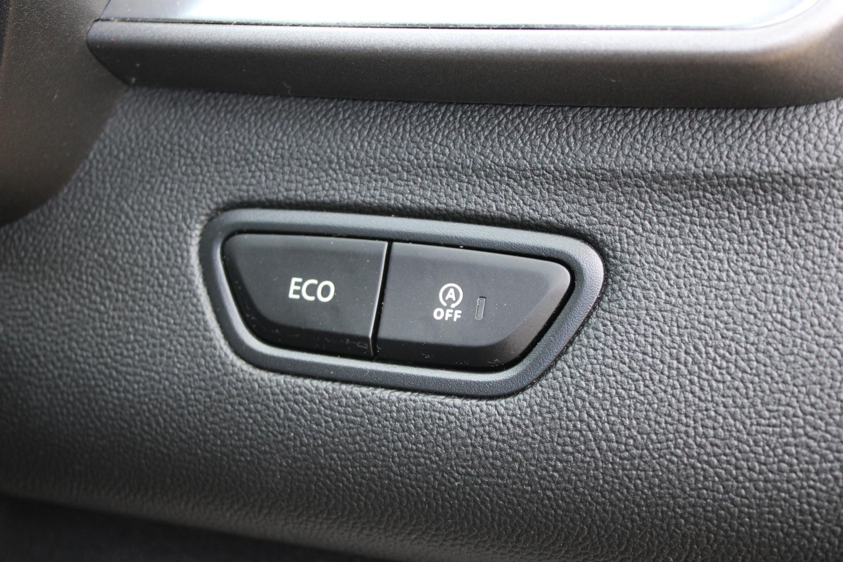 Renault Kadjar 1.2 TCe Dynamique Nav SUV 5dr Petrol Manual Euro 6 (s/s) (130 ps)