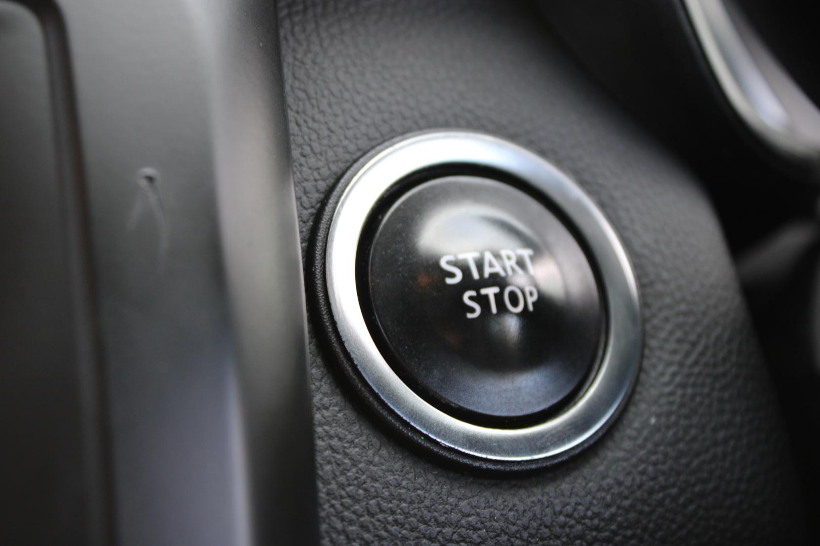 Renault Kadjar 1.2 TCe Dynamique Nav SUV 5dr Petrol Manual Euro 6 (s/s) (130 ps)