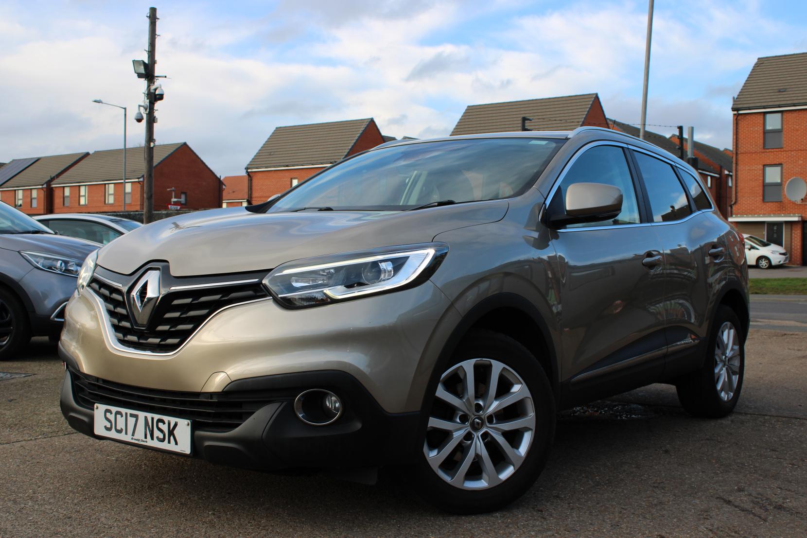 Renault Kadjar 1.2 TCe Dynamique Nav SUV 5dr Petrol Manual Euro 6 (s/s) (130 ps)