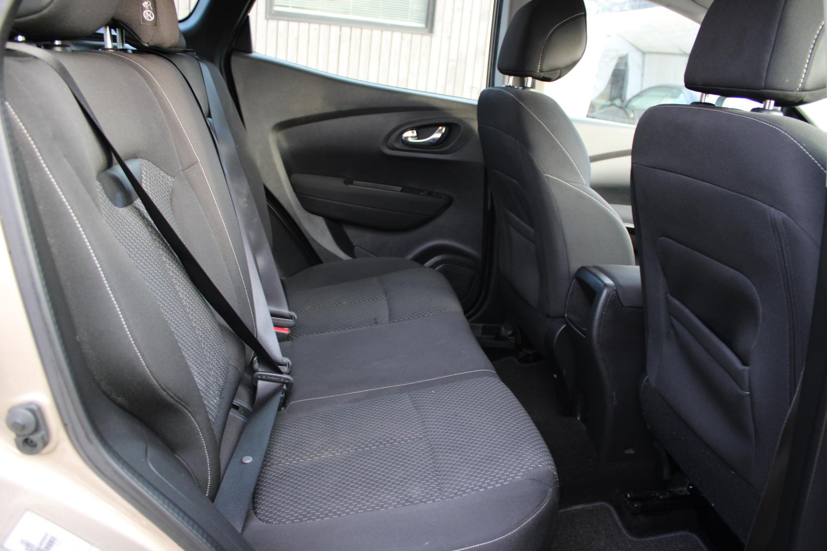 Renault Kadjar 1.2 TCe Dynamique Nav SUV 5dr Petrol Manual Euro 6 (s/s) (130 ps)